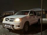 Toyota Hilux 2006 года за 3 700 000 тг. в Астана – фото 3