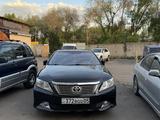 Лобовое стекло на тойота за 20 000 тг. в Алматы