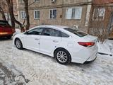 Hyundai Sonata 2017 года за 8 500 000 тг. в Павлодар – фото 2