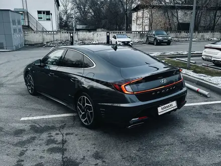 Hyundai Sonata 2021 года за 19 500 000 тг. в Алматы – фото 6