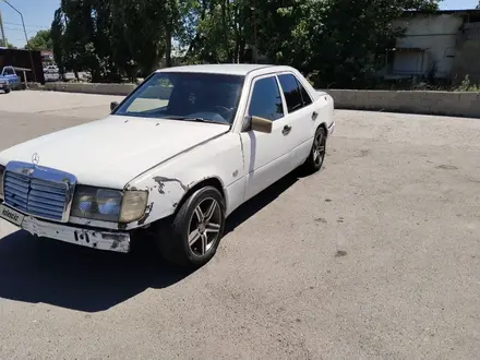 Mercedes-Benz E 230 1991 года за 400 000 тг. в Тараз – фото 2