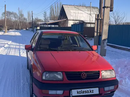 Volkswagen Vento 1995 года за 1 500 000 тг. в Есик