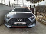 Hyundai Veloster 2018 года за 9 000 000 тг. в Шымкент – фото 2