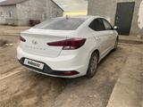 Hyundai Elantra 2020 года за 7 500 000 тг. в Атырау – фото 3