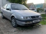 Volkswagen Passat 1993 года за 1 650 000 тг. в Уральск – фото 2