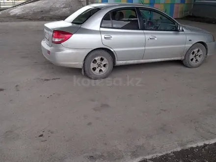 Kia Rio 2002 года за 1 300 000 тг. в Семей