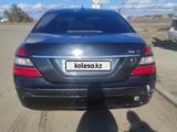 Mercedes-Benz S 500 2007 года за 5 000 000 тг. в Костанай – фото 2