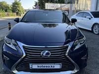 Lexus ES 300h 2014 годаfor11 000 000 тг. в Шымкент