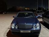 Mercedes-Benz CLK 320 1998 года за 2 000 000 тг. в Экибастуз