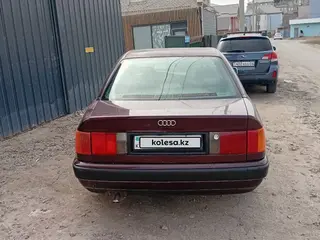 Audi 100