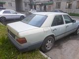 Mercedes-Benz E 200 1985 года за 450 000 тг. в Усть-Каменогорск