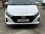 Hyundai i20 2023 года за 8 100 000 тг. в Атырау