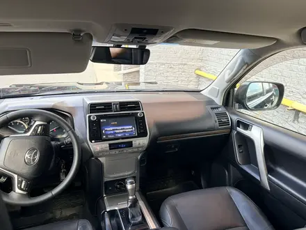 Toyota Land Cruiser Prado 2018 года за 21 500 000 тг. в Актобе – фото 8