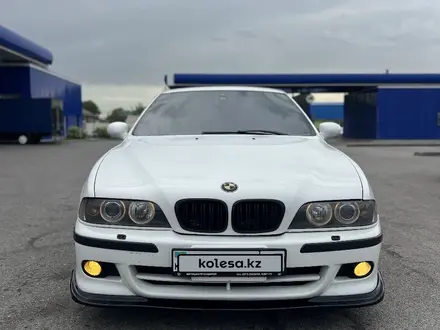BMW 530 2001 года за 5 000 000 тг. в Алматы