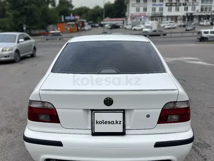 BMW 530 2001 года за 5 000 000 тг. в Алматы – фото 8