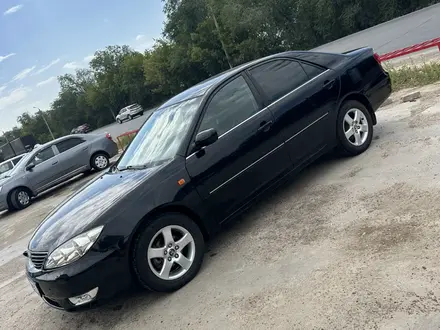 Toyota Camry 2005 года за 3 150 000 тг. в Уральск – фото 3