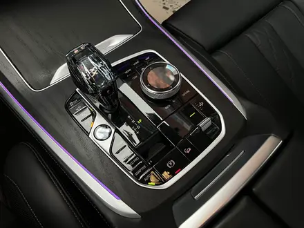BMW X7 2021 года за 39 900 000 тг. в Астана – фото 11