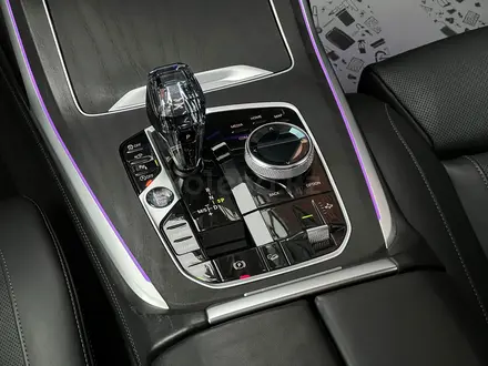BMW X7 2021 года за 39 900 000 тг. в Астана – фото 12