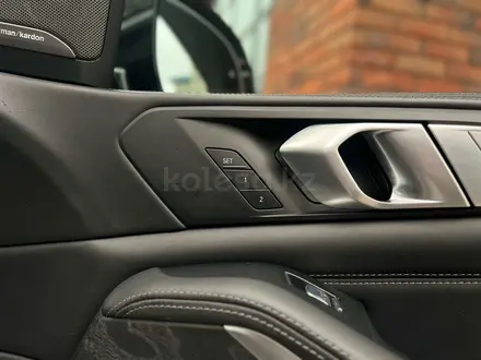 BMW X7 2021 года за 39 900 000 тг. в Астана – фото 15