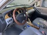 Toyota Highlander 2004 годаүшін6 500 000 тг. в Усть-Каменогорск