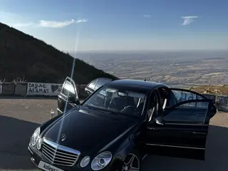 Mercedes-Benz E 280