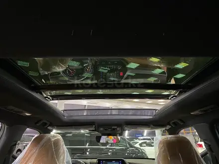 Toyota Highlander Luxe 2022 года за 52 000 000 тг. в Актобе – фото 17