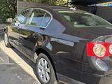 Volkswagen Passat 2005 годаүшін2 400 000 тг. в Жаркент – фото 3