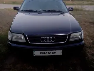 Audi 100