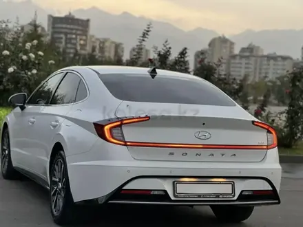 Hyundai Sonata 2021 года за 13 700 000 тг. в Алматы – фото 2