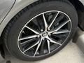 Toyota Camry 2023 года за 15 800 000 тг. в Атырау – фото 11
