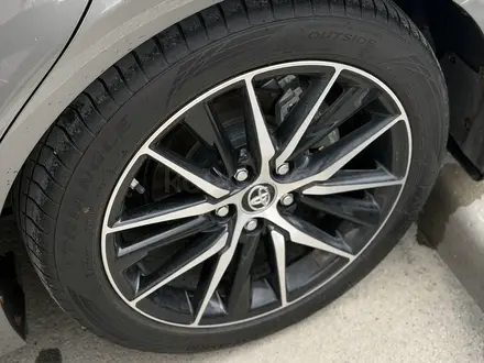 Toyota Camry 2023 года за 15 800 000 тг. в Атырау – фото 11