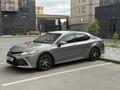 Toyota Camry 2023 года за 15 800 000 тг. в Атырау