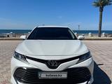 Toyota Camry 2021 года за 18 900 000 тг. в Актау