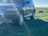 Volkswagen Touareg 2009 годаүшін5 500 000 тг. в Астана – фото 2