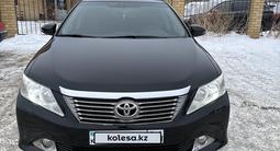 Toyota Camry 2014 года за 9 500 000 тг. в Актобе