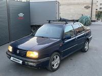 Volkswagen Vento 1992 годаfor1 150 000 тг. в Караганда