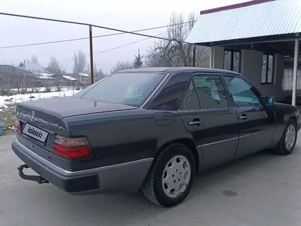 Mercedes-Benz E 200 1993 года за 2 500 000 тг. в Есик – фото 11