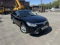 Toyota Camry 2015 года за 11 800 000 тг. в Усть-Каменогорск – фото 2