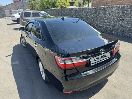 Toyota Camry 2015 года за 11 800 000 тг. в Усть-Каменогорск – фото 5