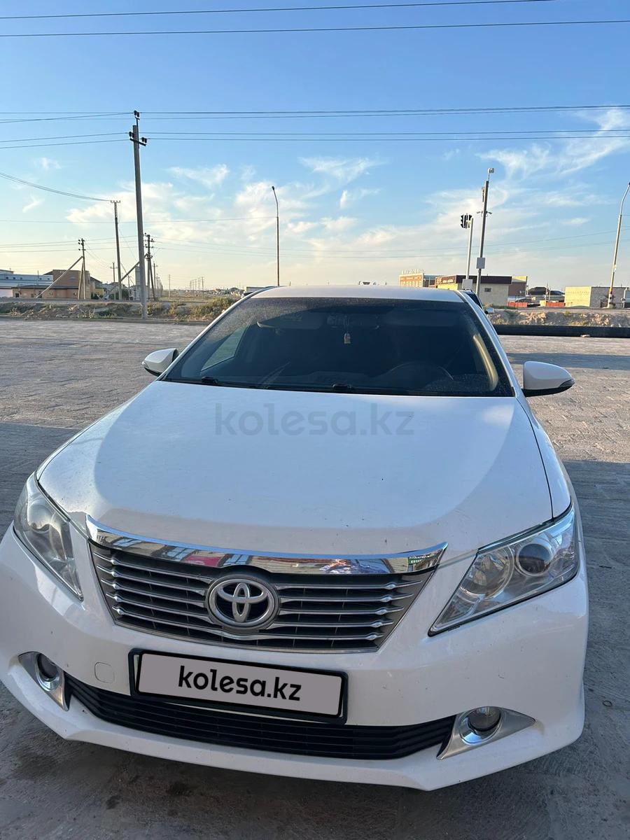 Toyota Camry 2013 г.