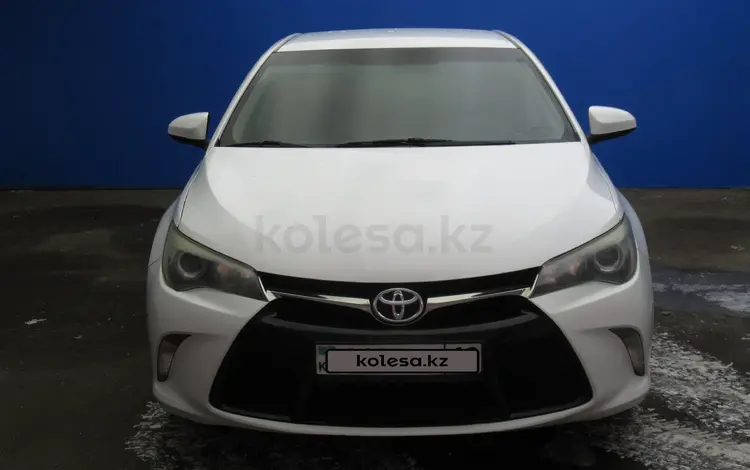 Toyota Camry 2017 года за 7 228 400 тг. в Актобе