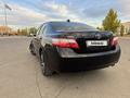 Toyota Camry 2006 года за 6 100 000 тг. в Уральск – фото 3