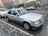 Mercedes-Benz E 200 1993 года за 2 200 000 тг. в Жезказган – фото 3