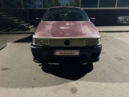 Volkswagen Passat 1988 года за 700 000 тг. в Семей