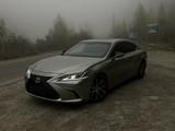 Lexus ES 250 2022 года за 22 000 000 тг. в Алматы