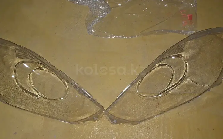 Стекло фары за 10 000 тг. в Алматы