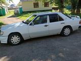 Mercedes-Benz E 230 1991 годаүшін1 328 509 тг. в Урджар – фото 4