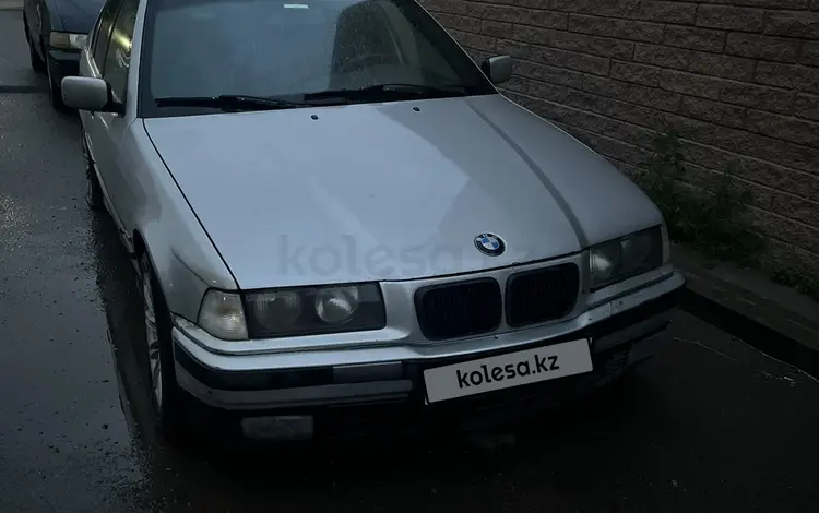 BMW 318 1997 годаүшін1 500 000 тг. в Астана