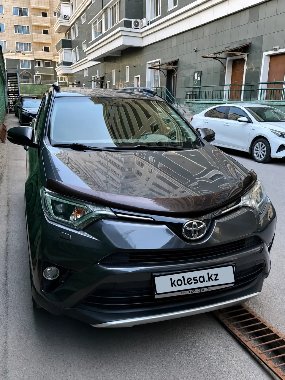 Toyota RAV4, 2016