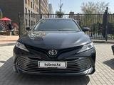 Toyota Camry 2020 года за 14 500 000 тг. в Астана